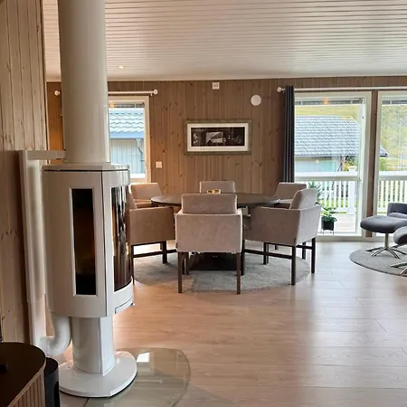Majestic Horizons Lofoten Chalet