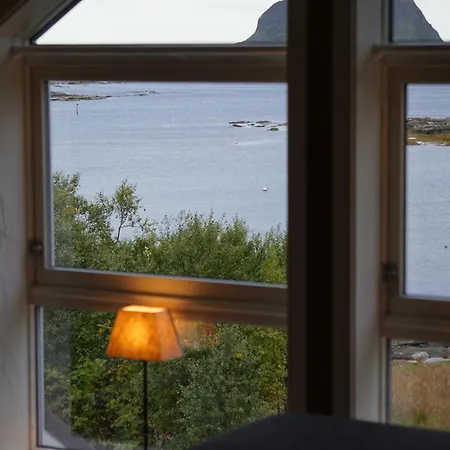 Majestic Horizons Lofoten Chalet Leknes